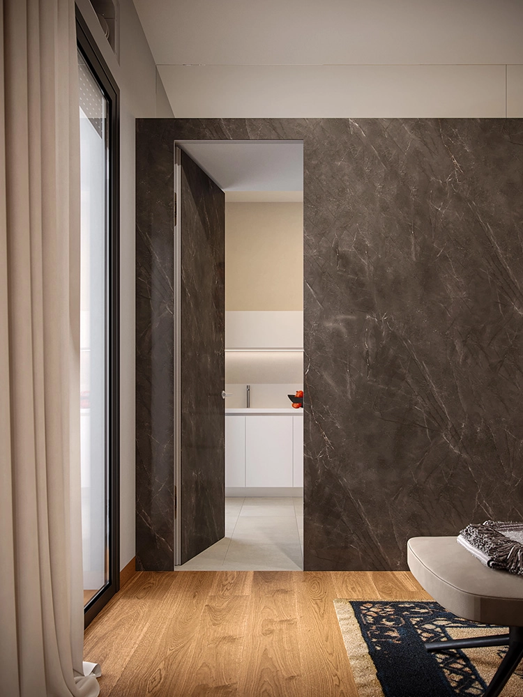 Porta filo muro rivestita marmo Aperta