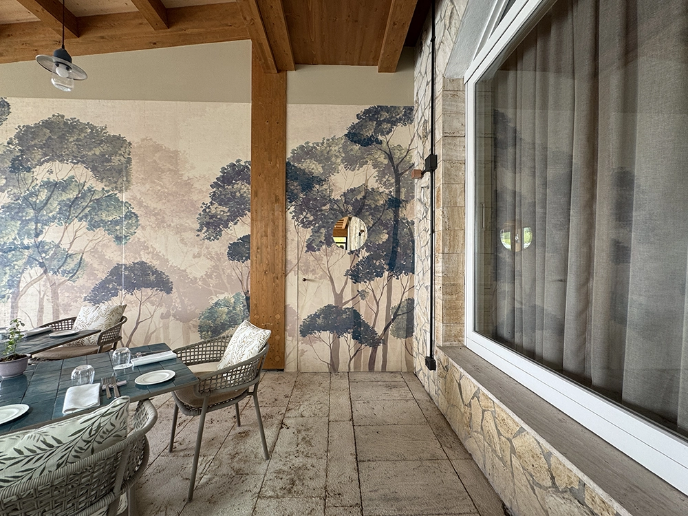 Porta filo muro carta da parati terme di saturnia chiusa