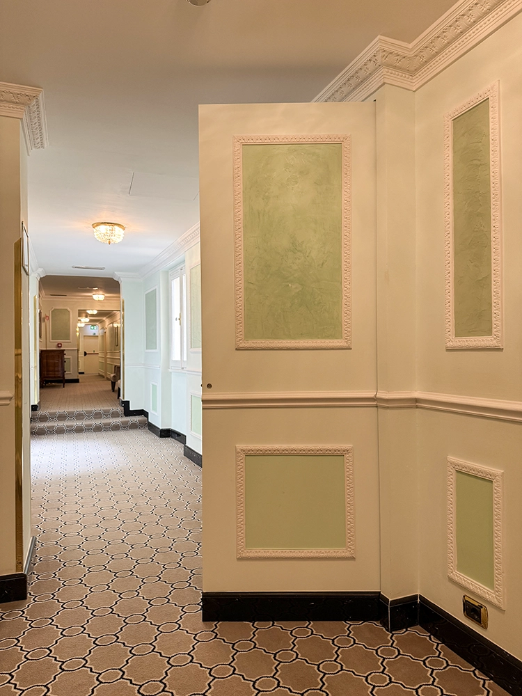 boiserie hotellerie aperto