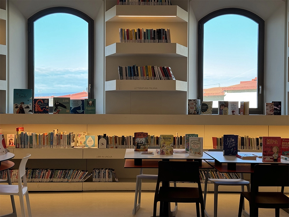 Chiusure a parete per impianti Biblioteca comunale Tavarnelle Chiuse