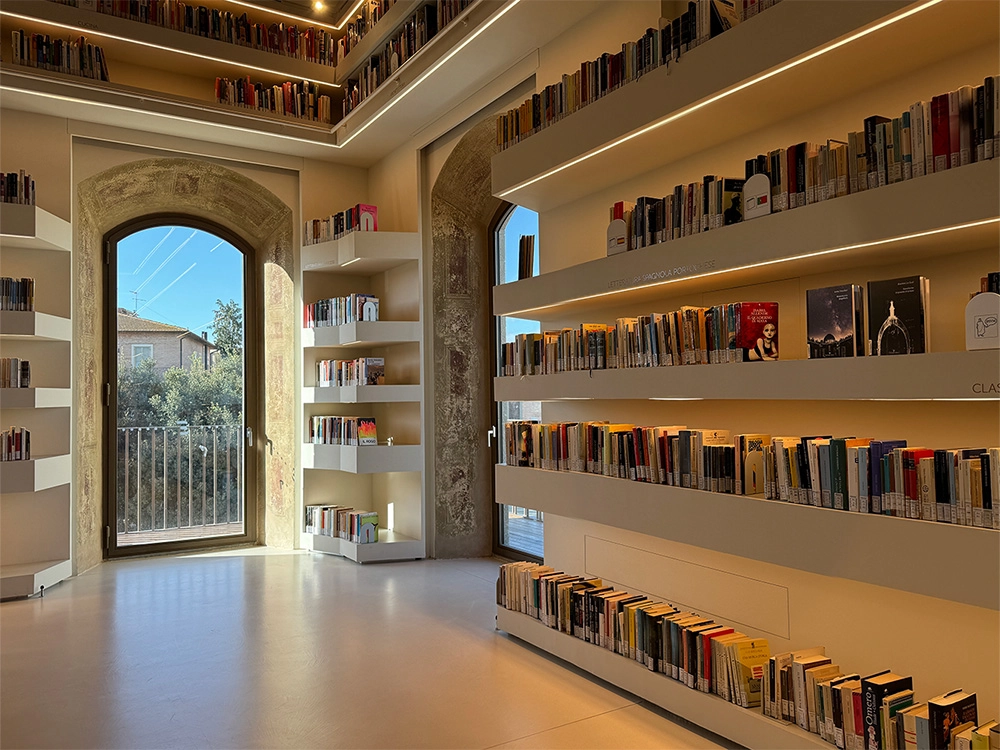 Chiusura per impianto Biblioteca Tavarnelle Chiuso