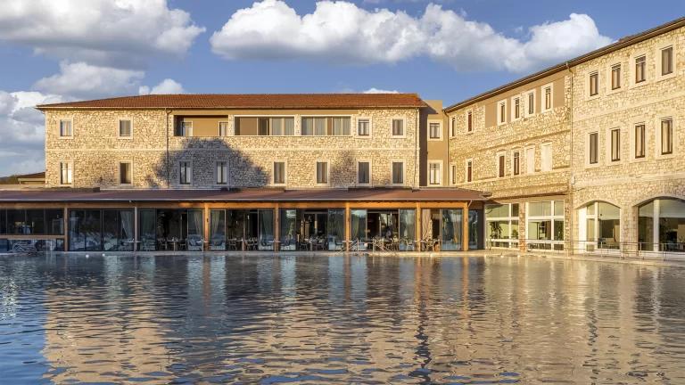 Copertina Terme di Saturnia