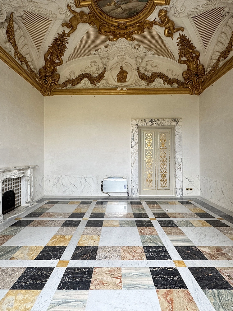 Chiusura filo muro Palazzo Serristori chiuso