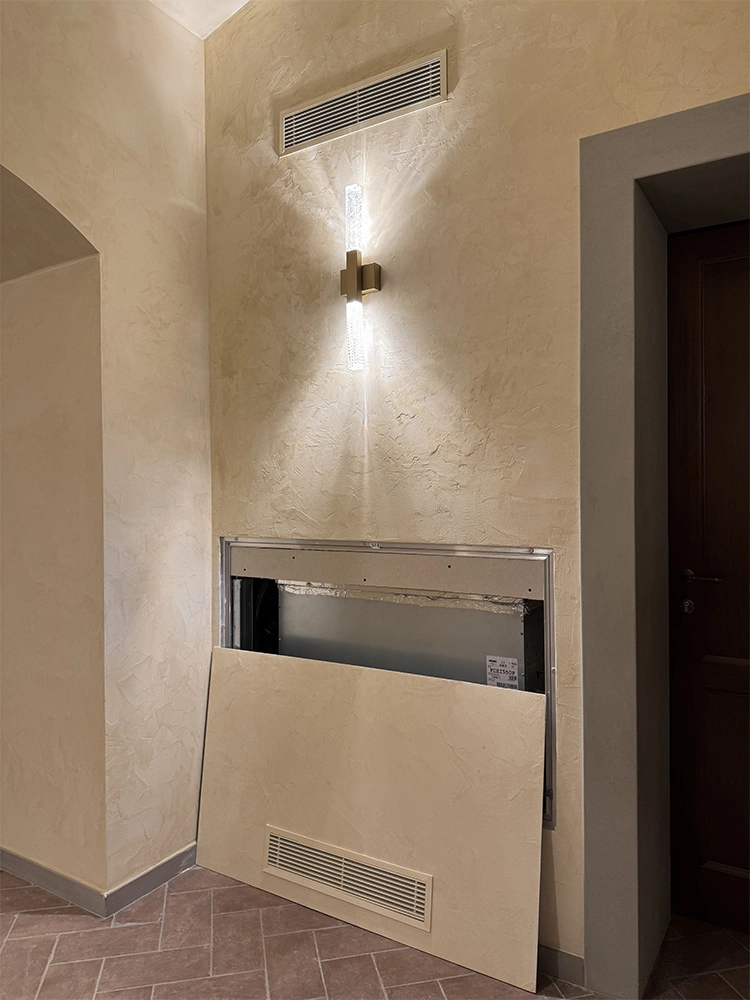 Chiusura per impianto filo muro Palazzo Serristori Aperto